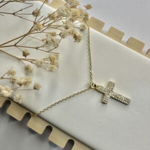 Cruz Zircon Pequeña