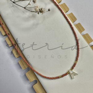 Letra A (Mostacilla)