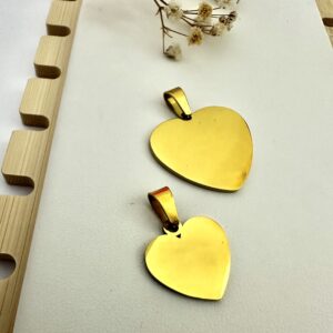 Dije corazón dorado